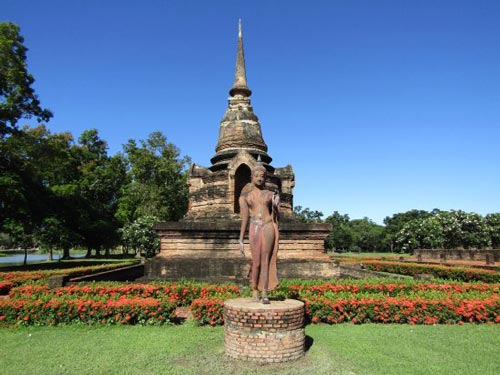 Admire the great Wat Sa Si